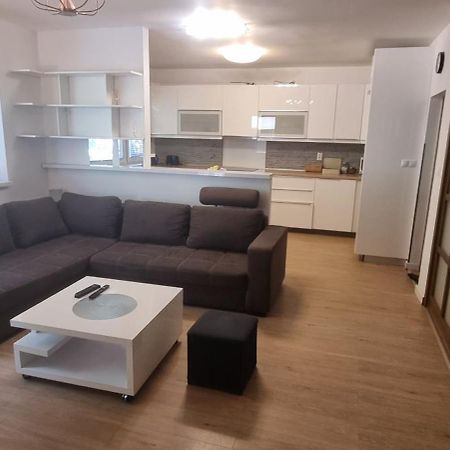 شقة Family Apartman V Centre Mesta براتسيلافا المظهر الخارجي الصورة